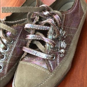 Hype walking sneakers